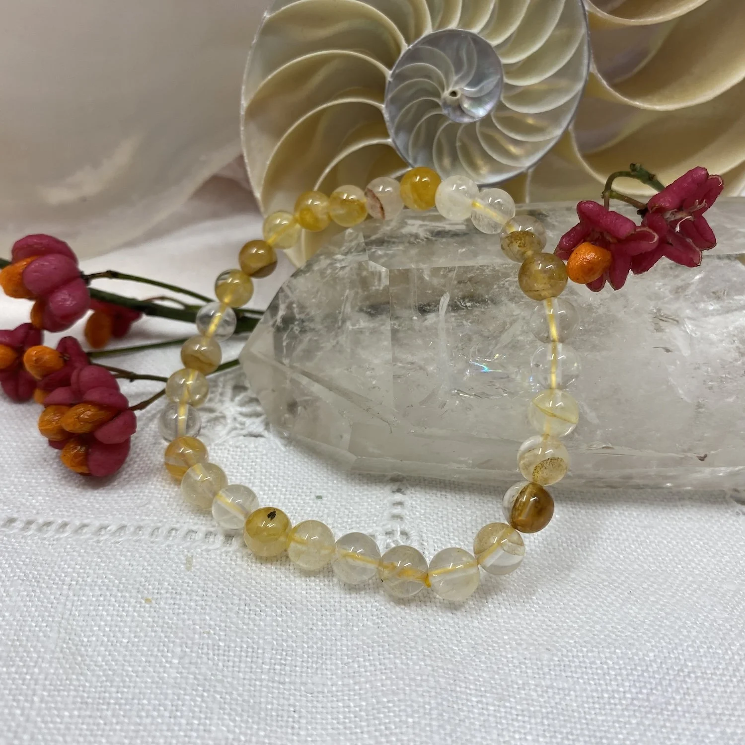 Bracelet Golden Healer 6mm .jpg