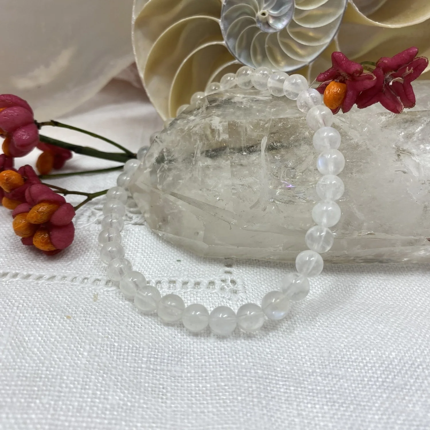 Bracelet 6mm Rainbow Moonstone.jpg