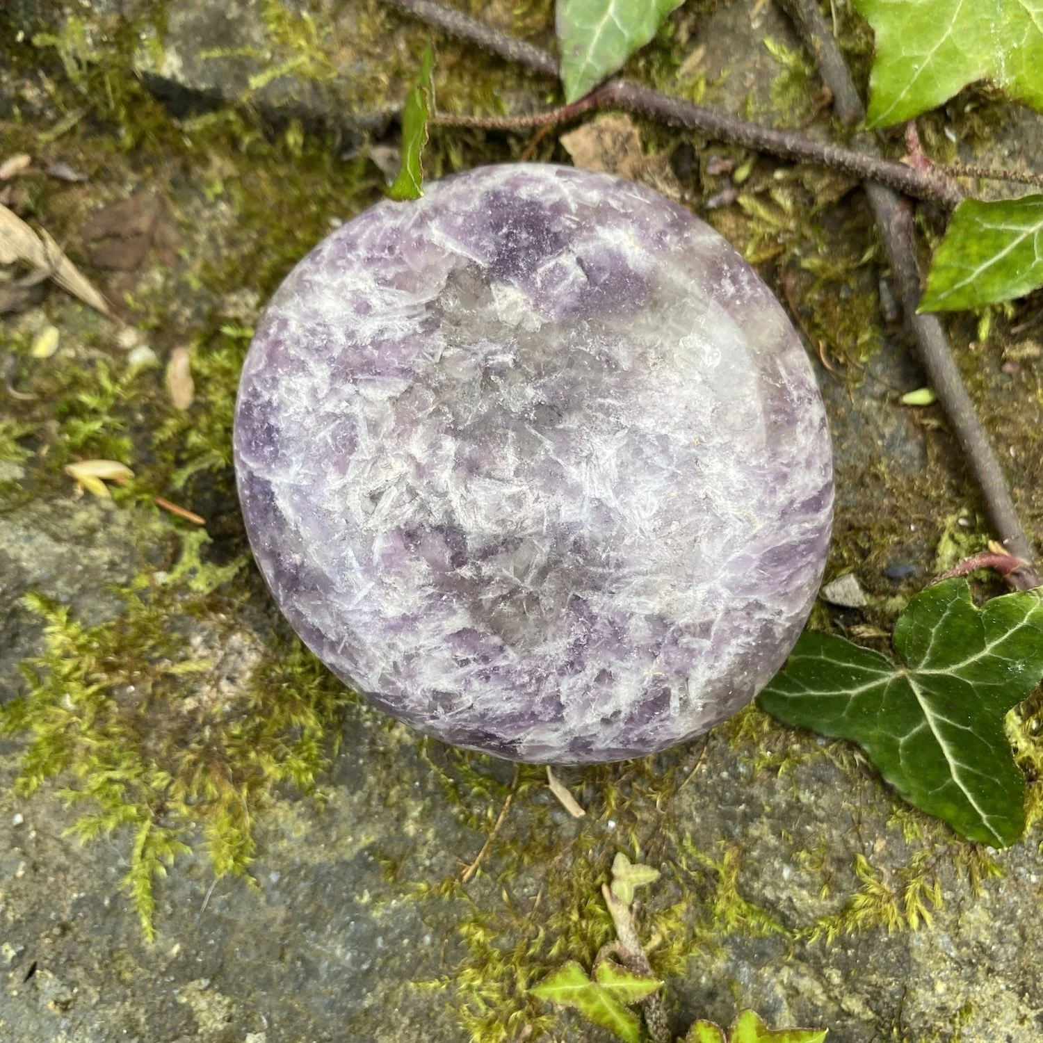 Galet Lepidolite 11.JPG