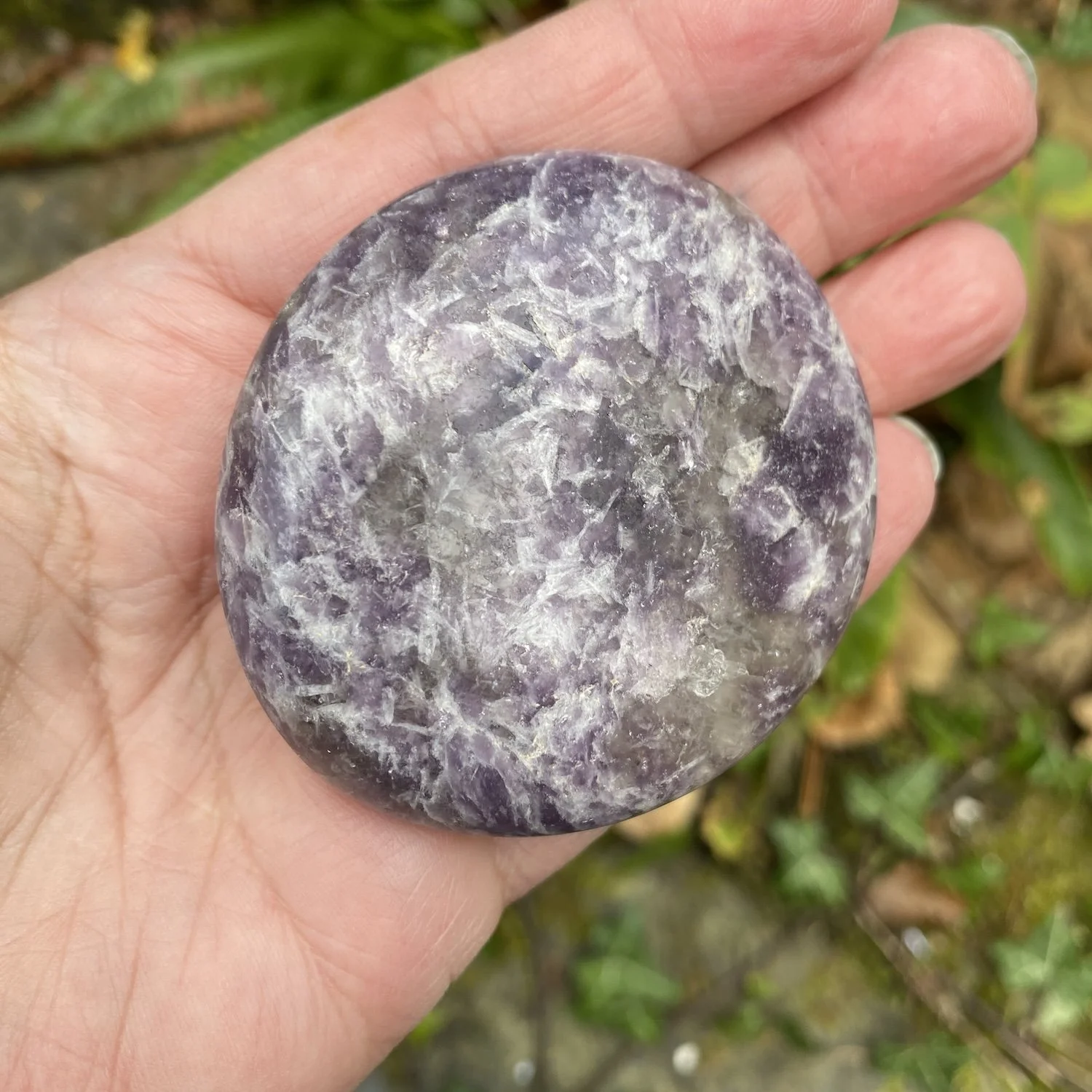 Galet Lepidolite 13.JPG