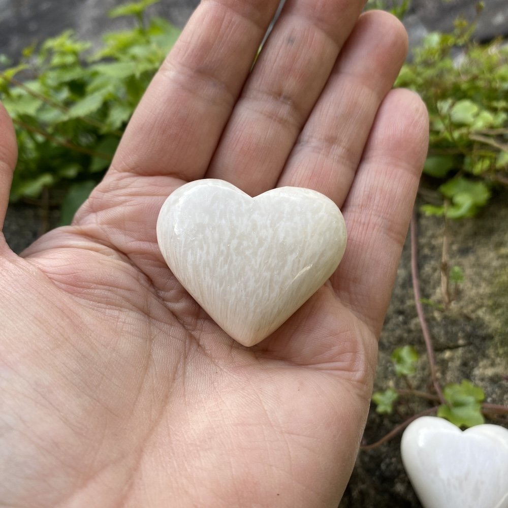 Scolecite Hearts2.jpg