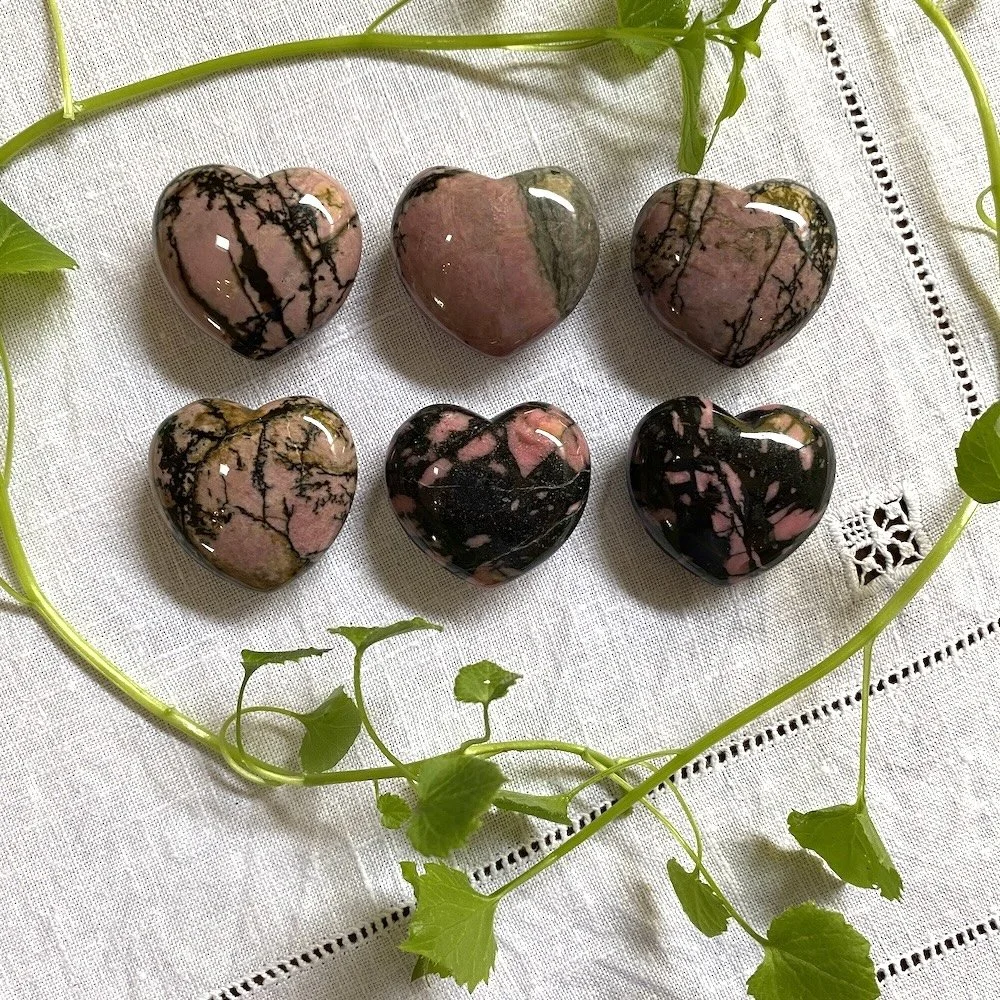 Rhodonite hearts 40mm1.JPG