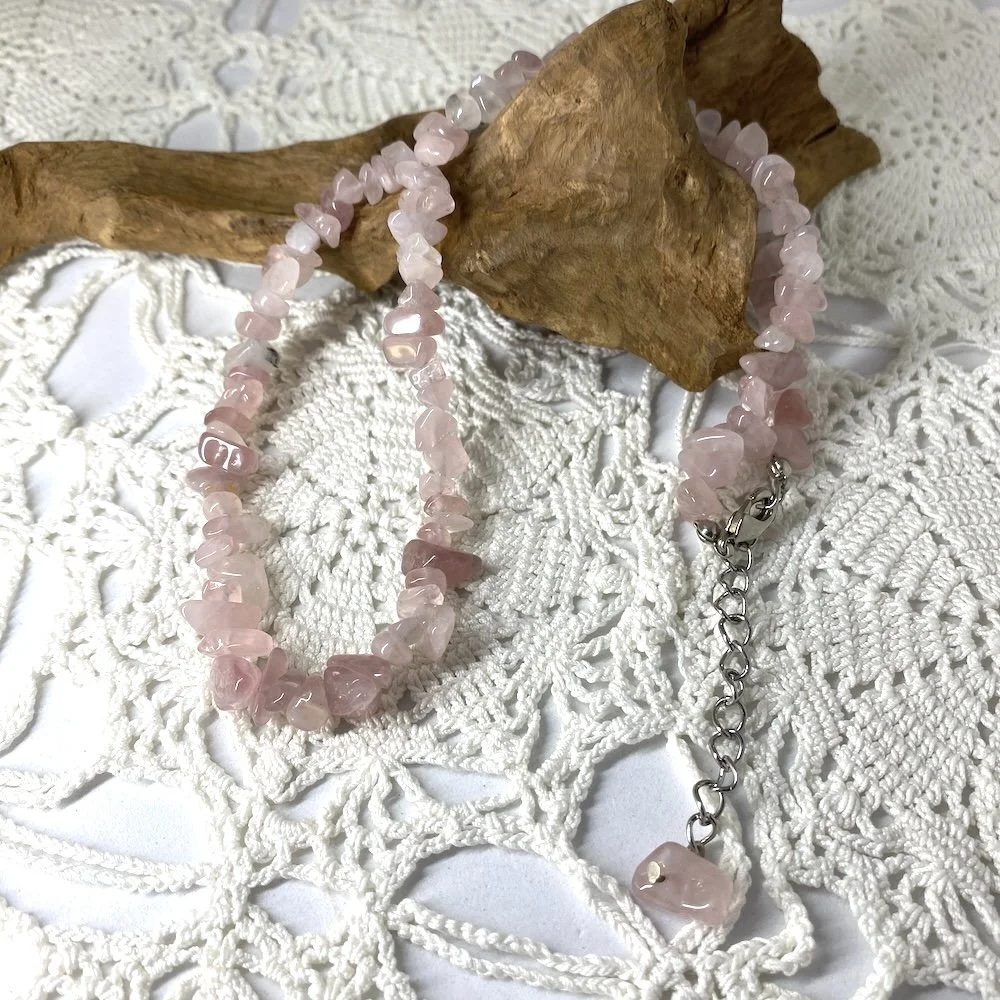 Necklace_Gemchip_Rose Quartz1.JPG