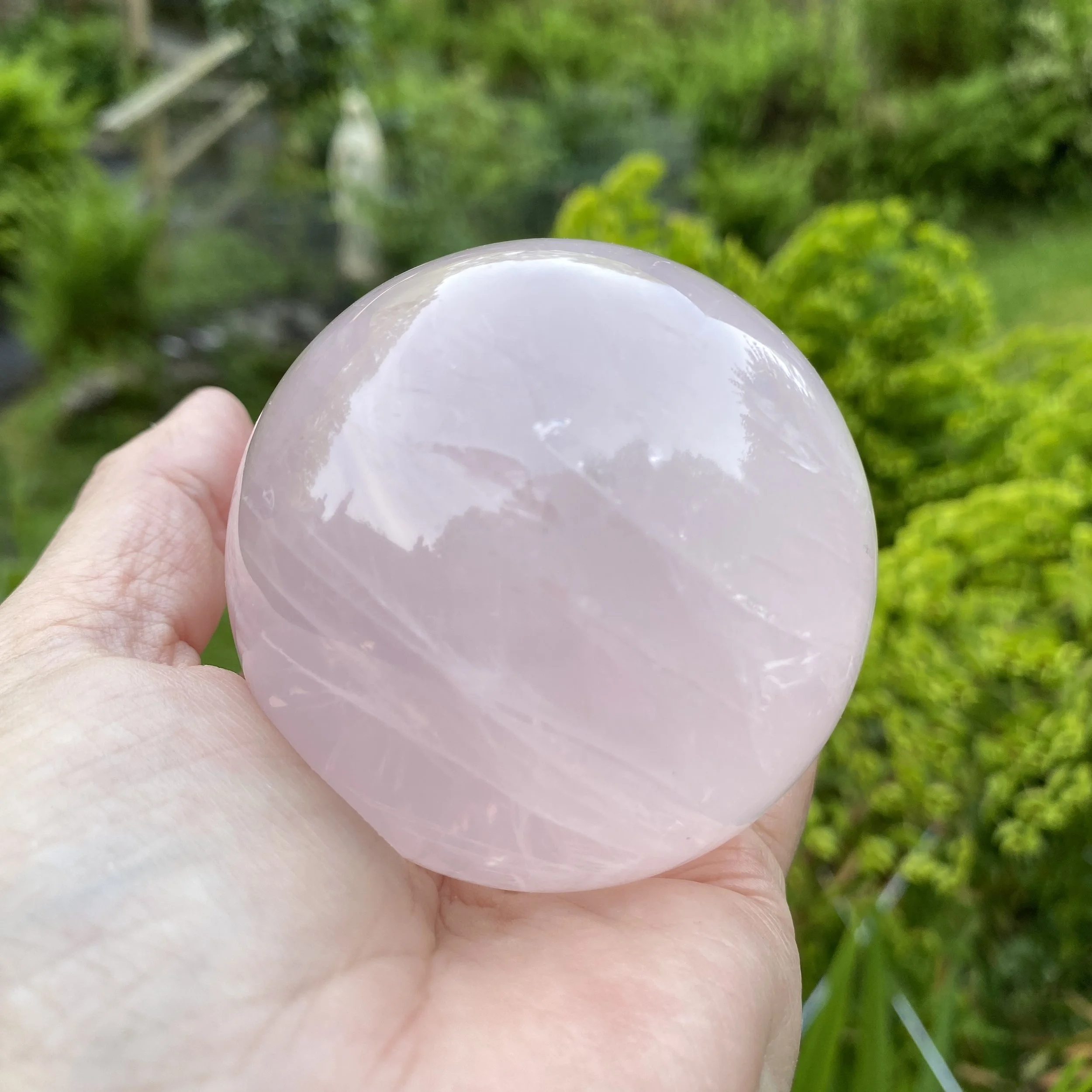 Rose Quartz sphere 6 £7.JPG