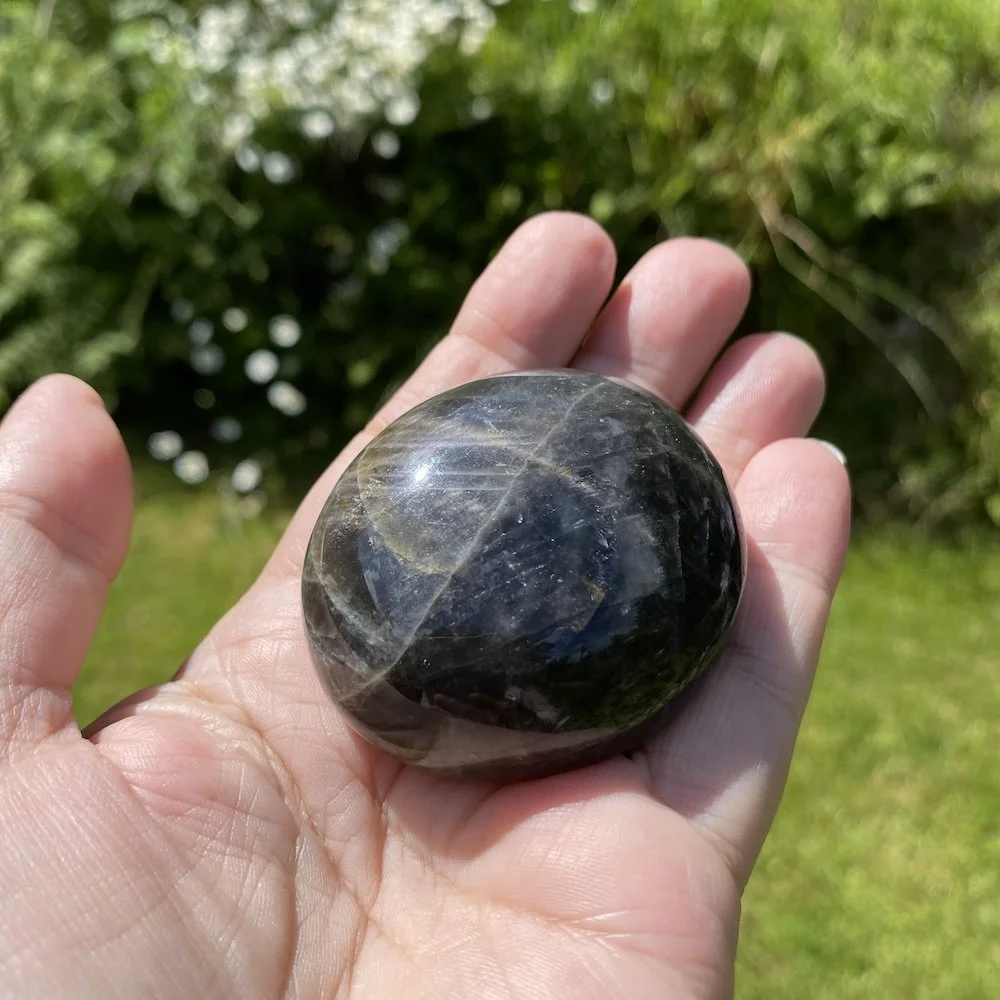 2024 Black Moonstone pebble 4 £191.JPG