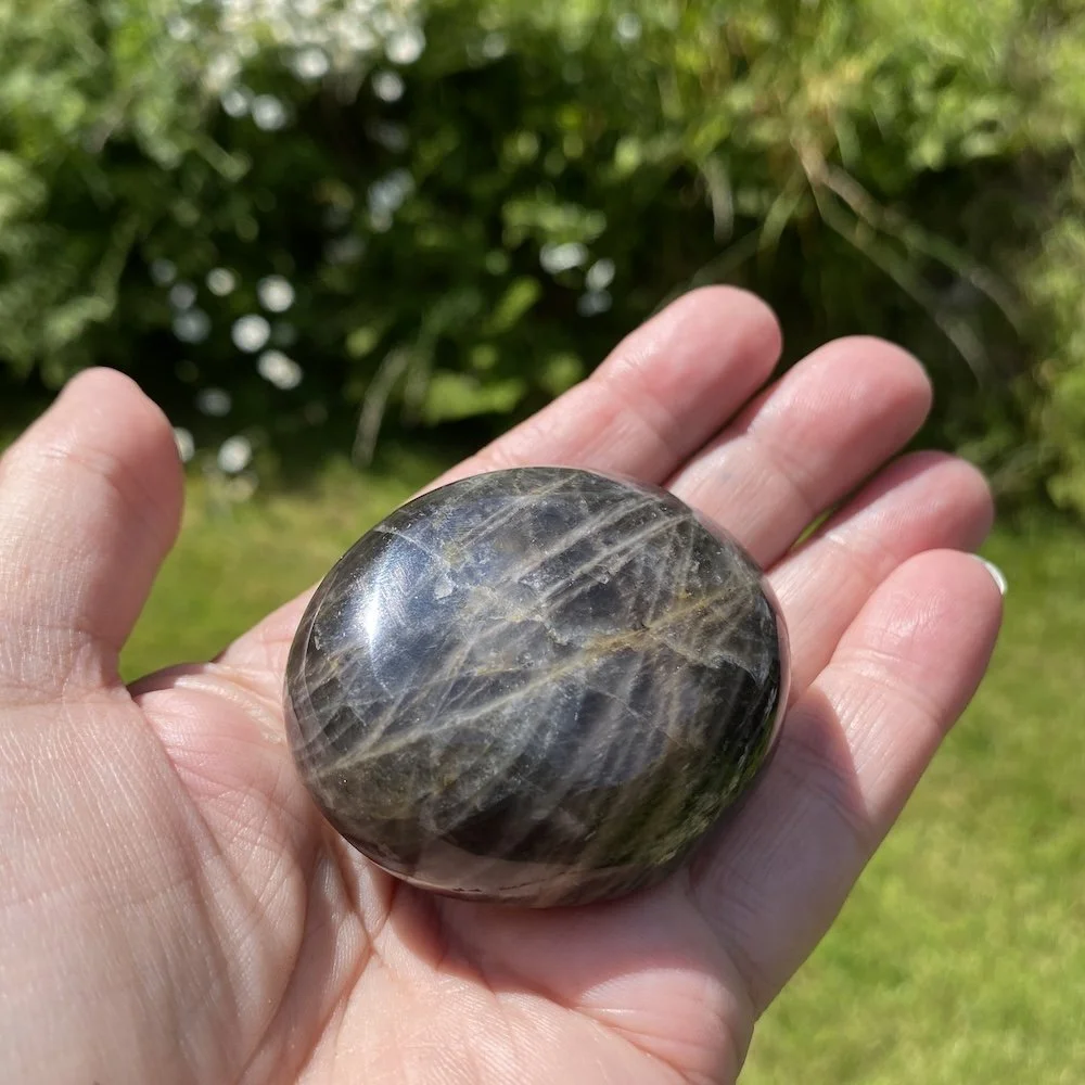 2024 Black Moonstone pebble 4 £192.JPG