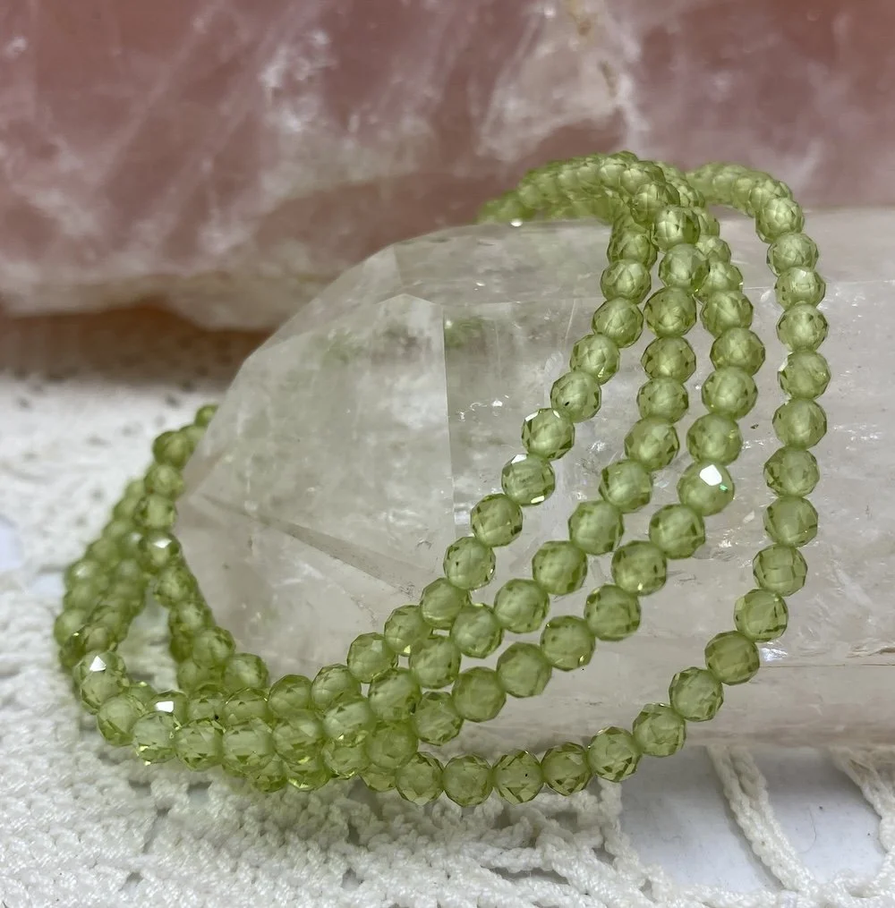 2024  Bracelet 4mm facet Peridot £14.JPG