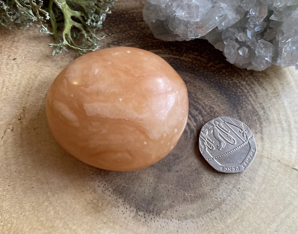 AA Calcite Pebble 7 £92.JPG