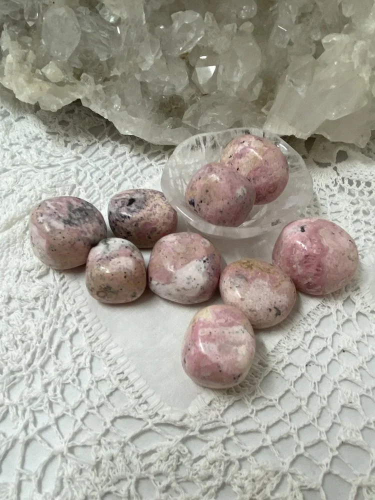 Rhodonite 2 Peru2.JPG