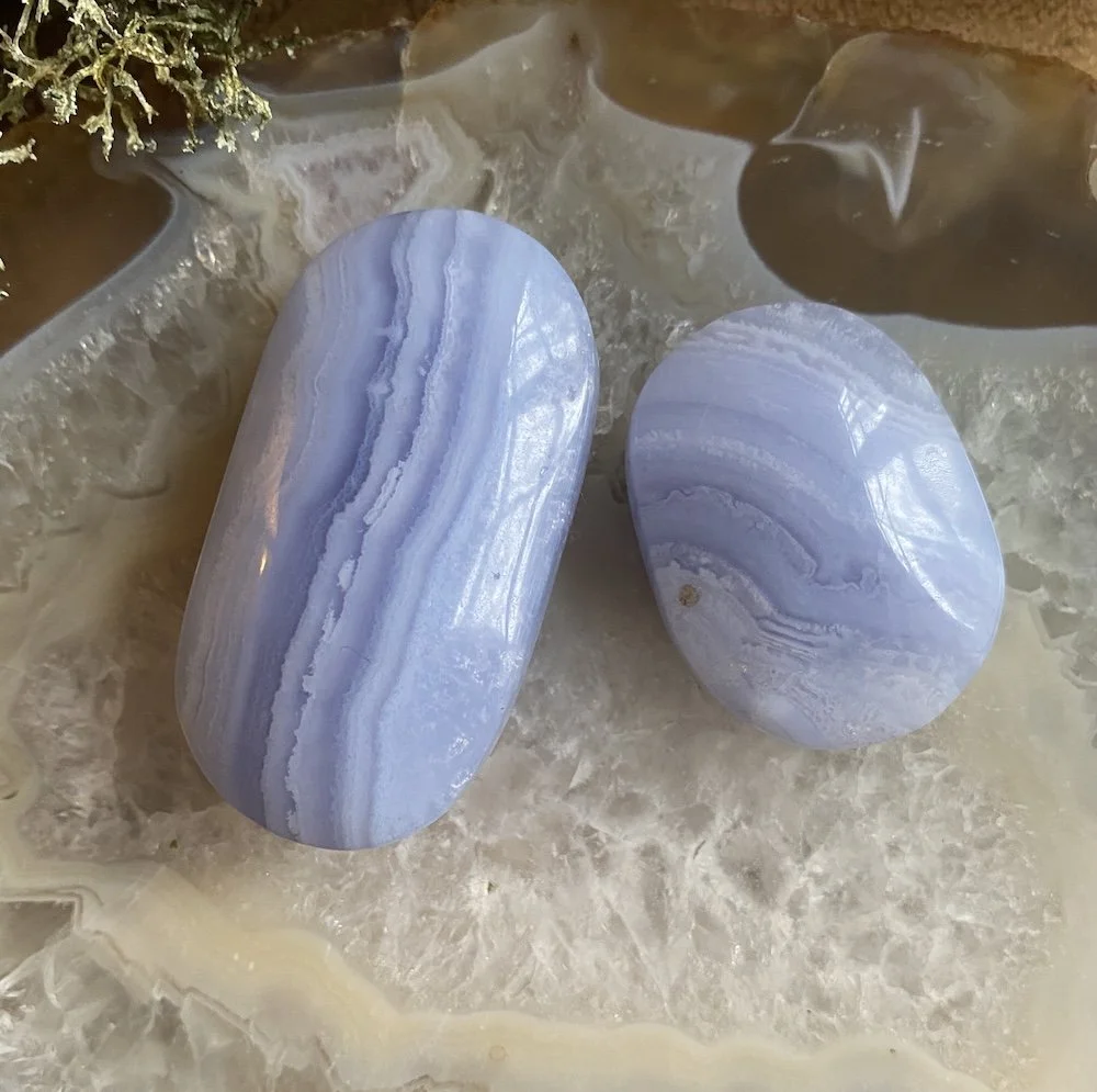 UPLOAD BLA PEBBLES1.JPG