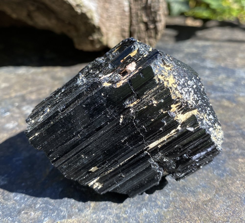 Black Tourmaline raw 2 £454.JPG