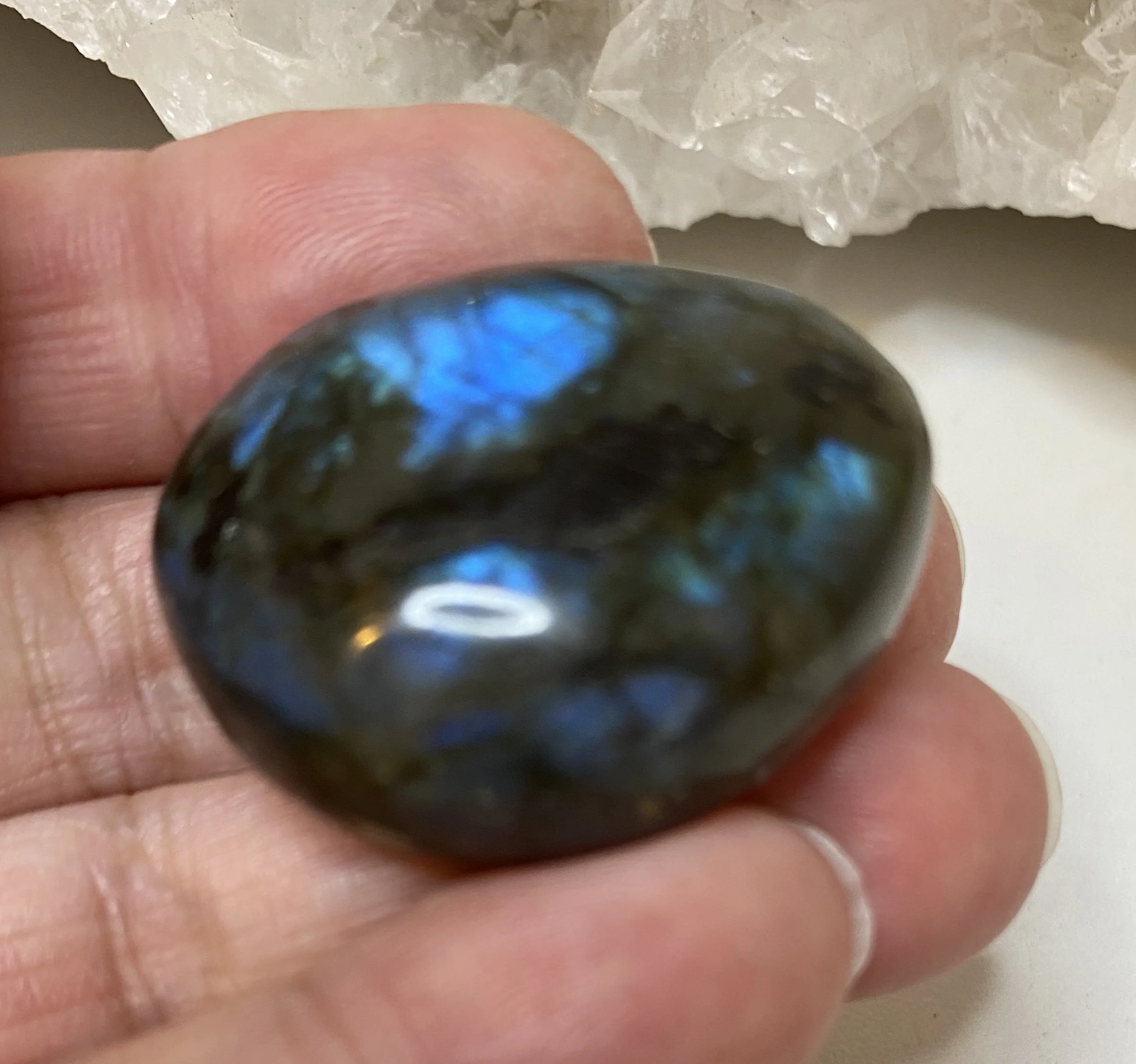 AAA LABRADORITE PEBBLES39.JPG