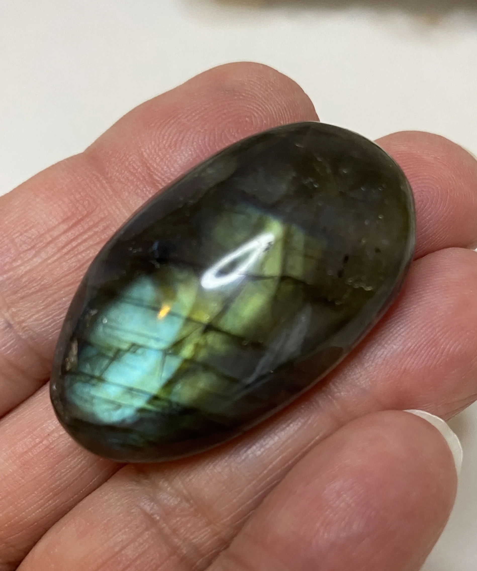 AAA LABRADORITE PEBBLES34.JPG