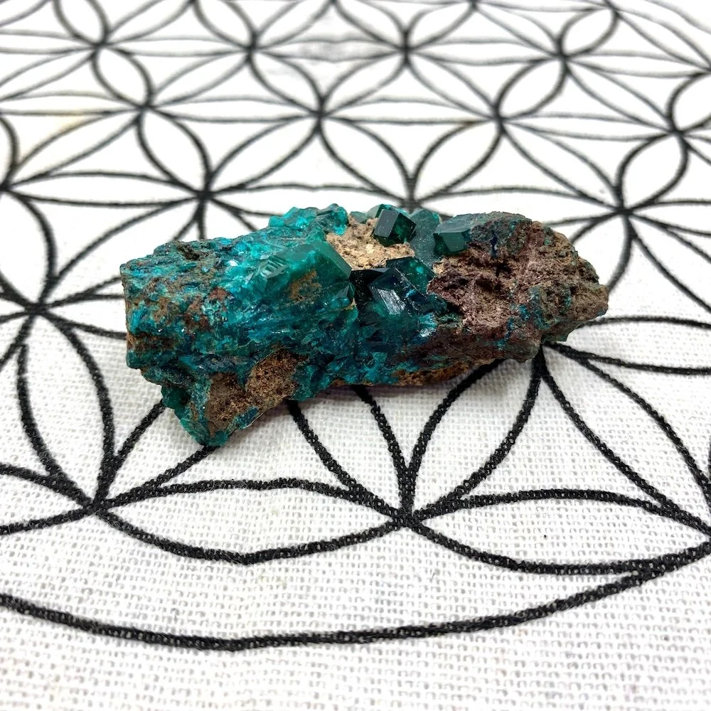 Dioptase matrix 21.JPG