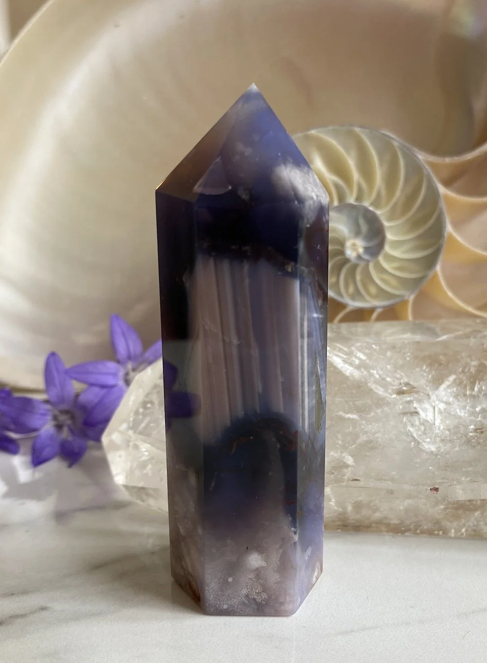 Blue Quartz Stading ?3.JPG