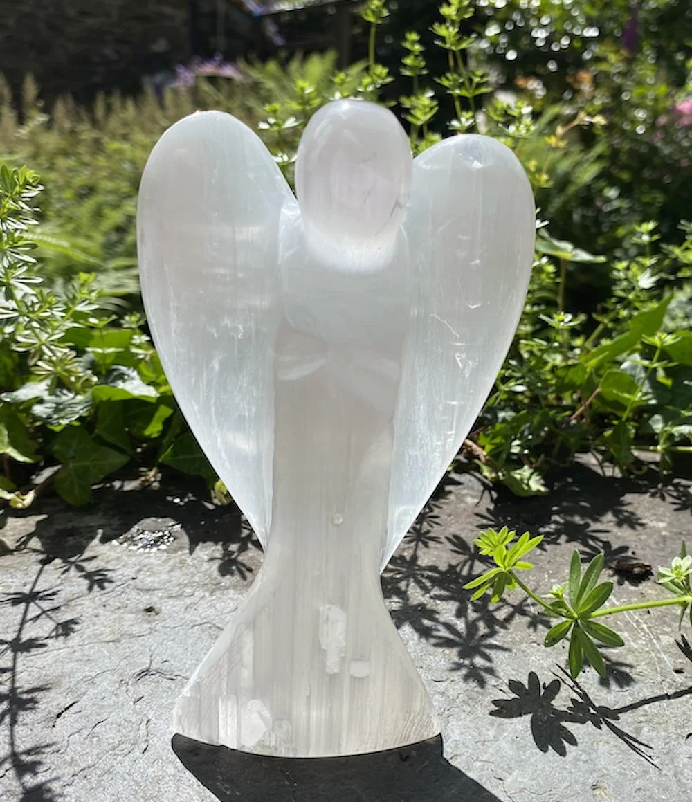 Selenite Angel 32.JPG