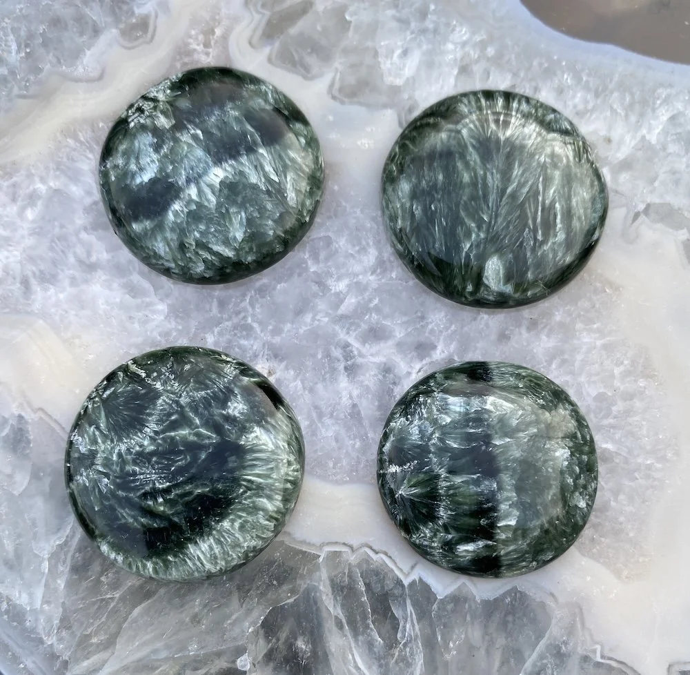 Cabochon Ovale Séraphinite | Pierres naturelles - My Roller Stone