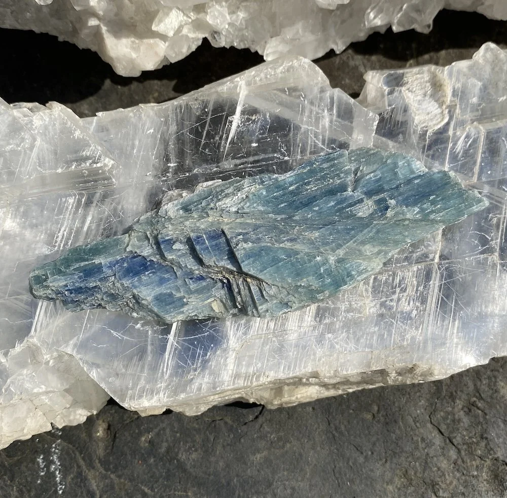 KYANITE1.JPG
