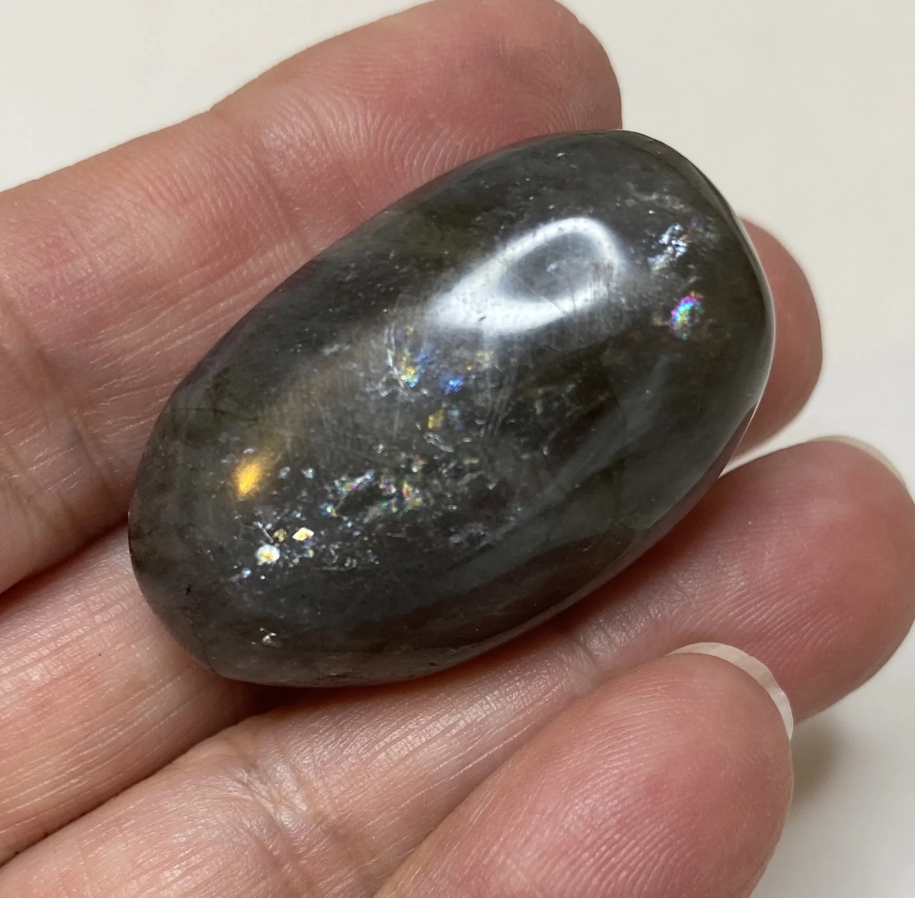 AAA LABRADORITE PEBBLES32.JPG