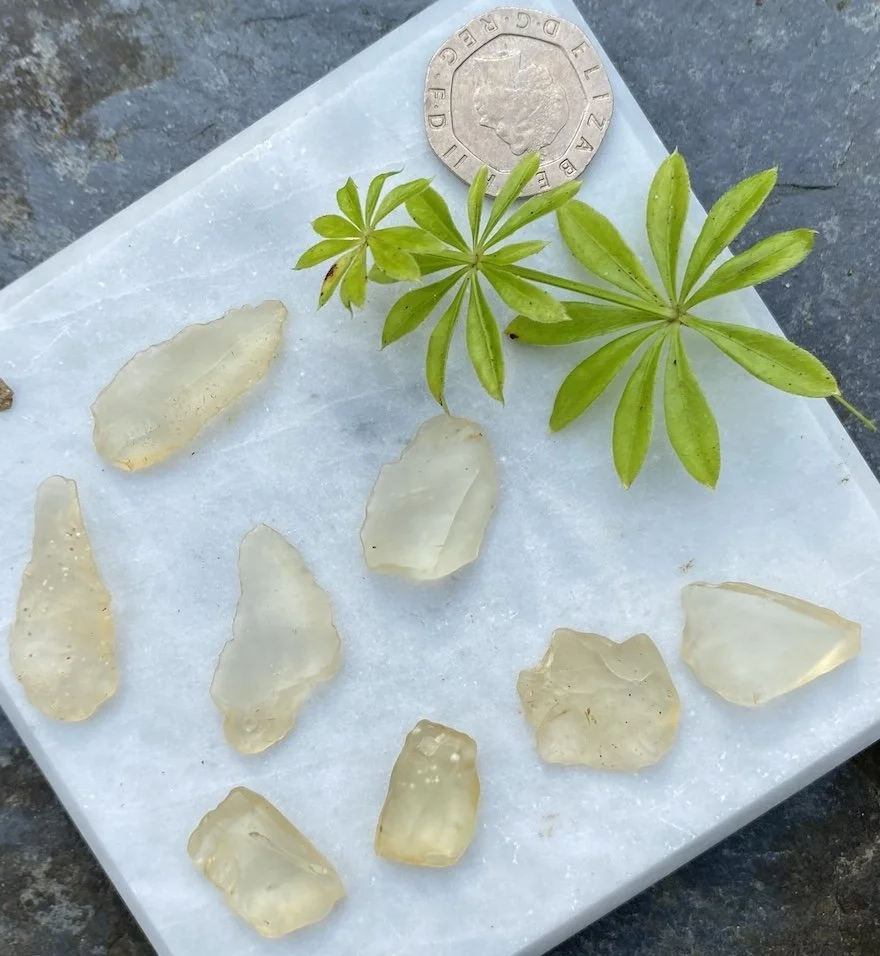 Golden Tektite £152.JPG