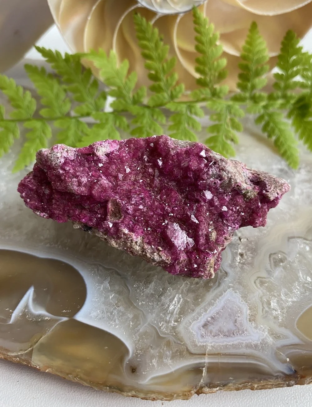 Cobaltocalcite clusters1.JPG