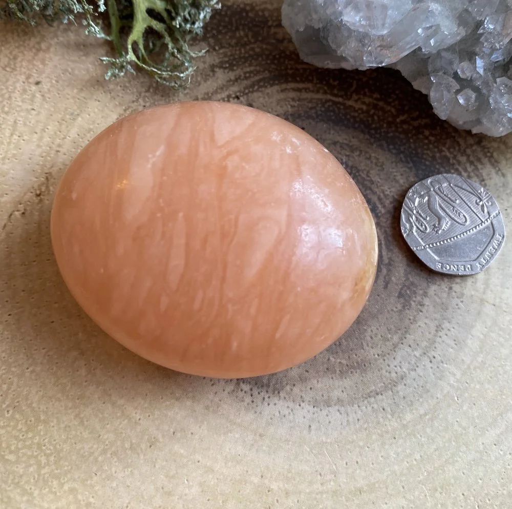 AA Calcite Pebble 5 £122.JPG