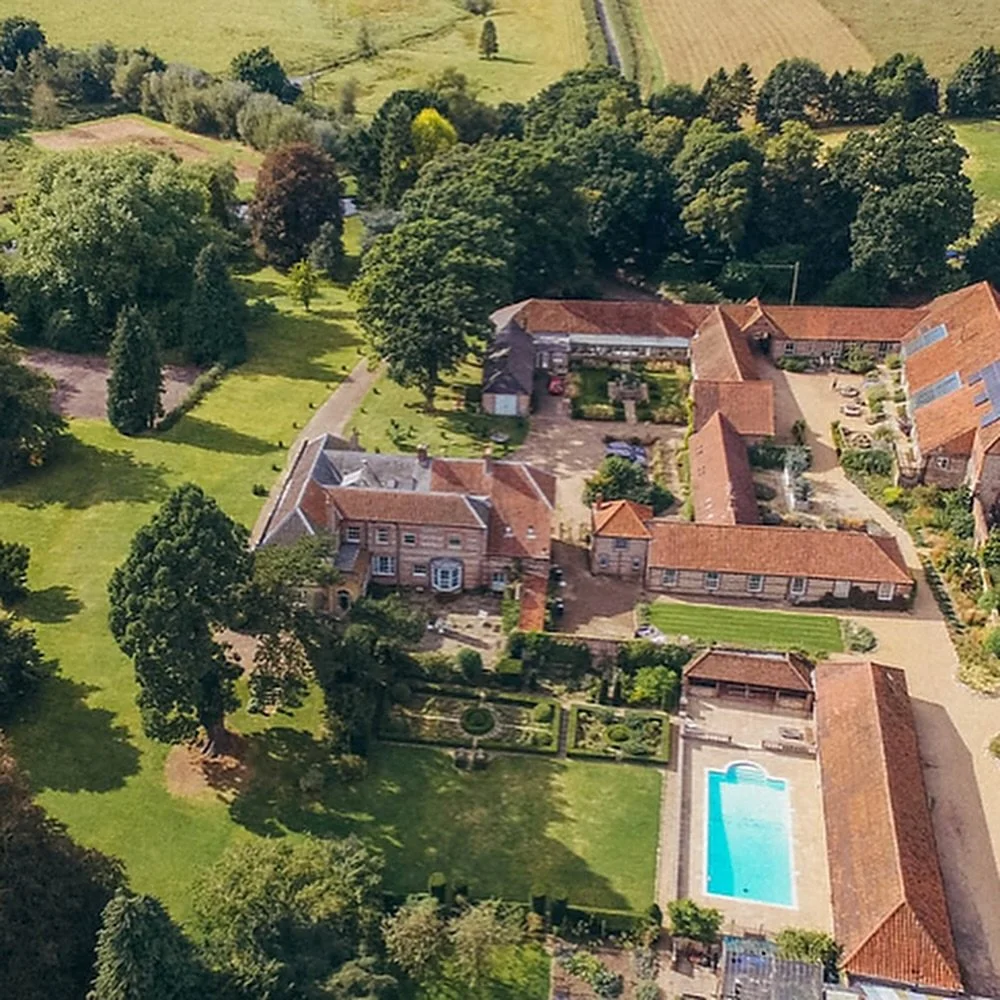 NOURISH MY SOUL RETREAT 14-16 November 2025 🌳 🌊 🧘&zwj;♂️ 

Immerse yourself in the beautiful countryside of North Norfolk for a soothing, nurturing weekend of yoga to mark the end of Autumn. Boost your immune system, build resilience and cultivate