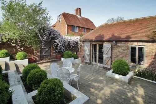 Grade II Listed building The Oast House - last 2 remaining rooms on my Spring Renewal Yoga Retreat 15-17 May 2026 in Sussex&hellip;&hellip;.