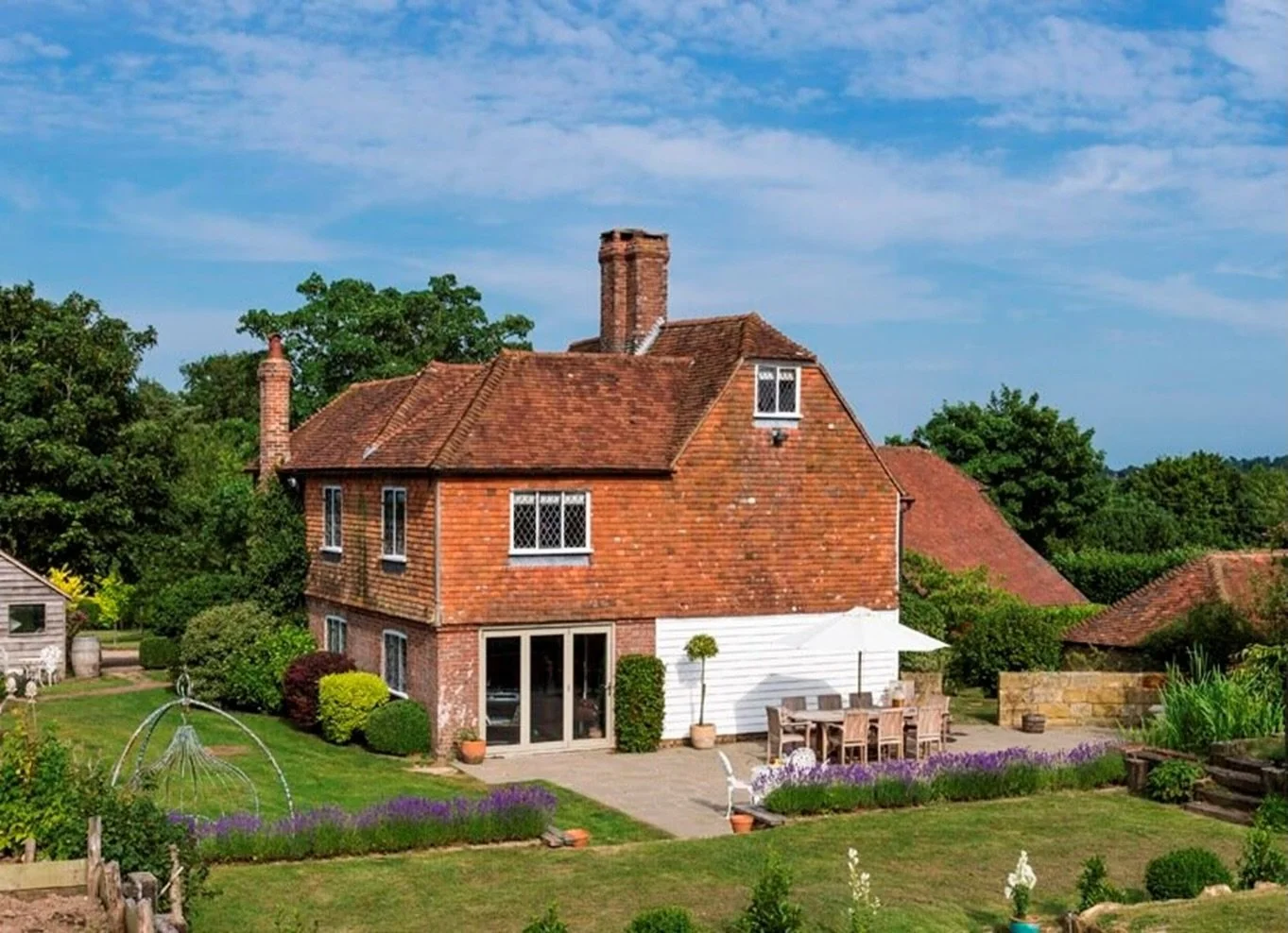 It&rsquo;s always good to have something special to look forward to! My Spring Renewal Retreat in the Sussex countryside in May 2026 is themed around growth, renewal and hope 🧡 Take a pause to nourish and nurture yourself. Characterful accommodation