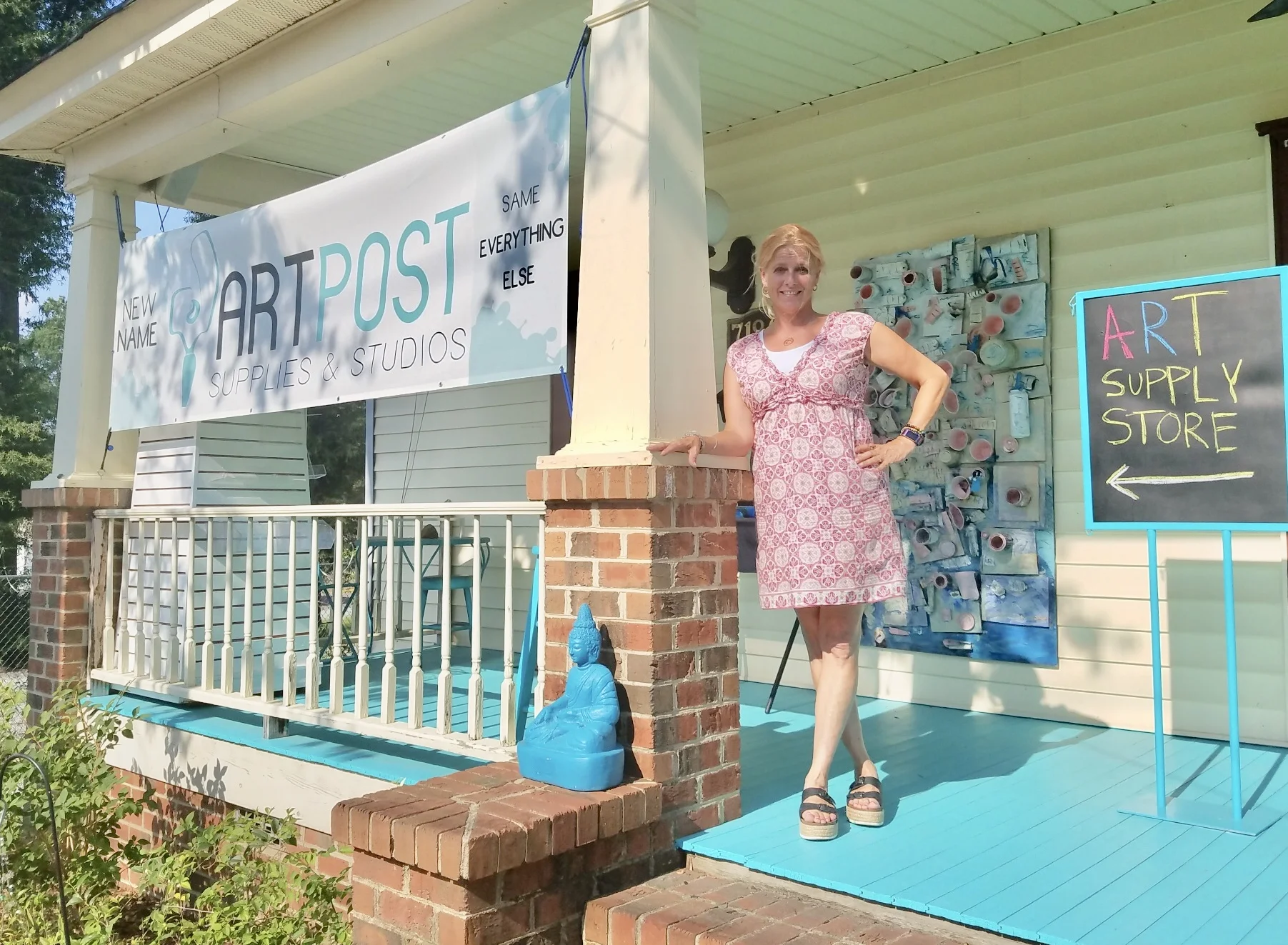 Holly Phelan of Happymess/ARTPOST Studio 