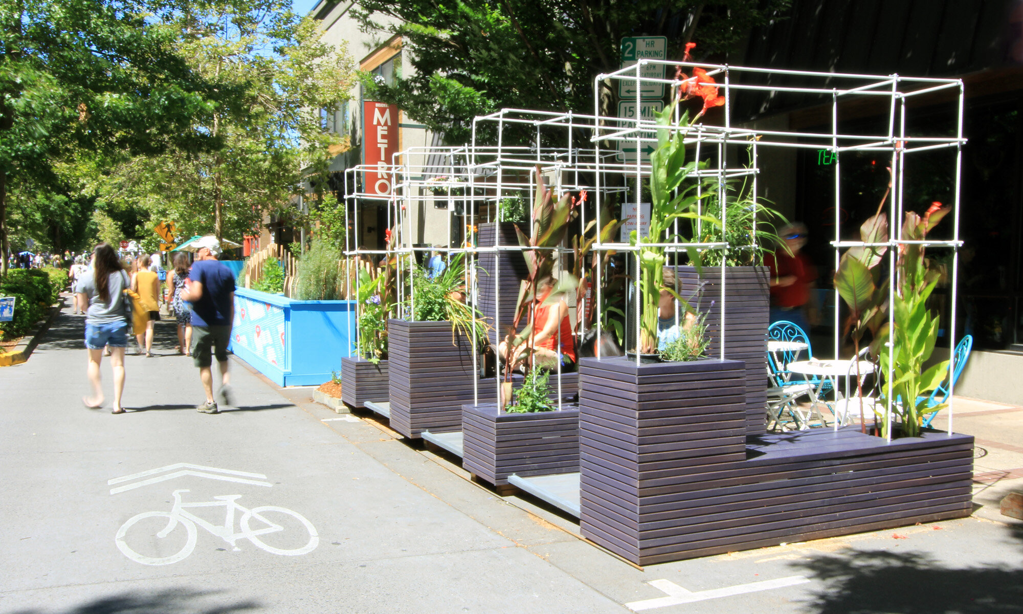Framing Parklet 7.jpg