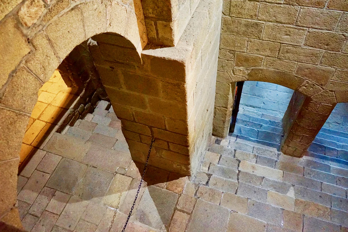 Arches in Blue and Gold