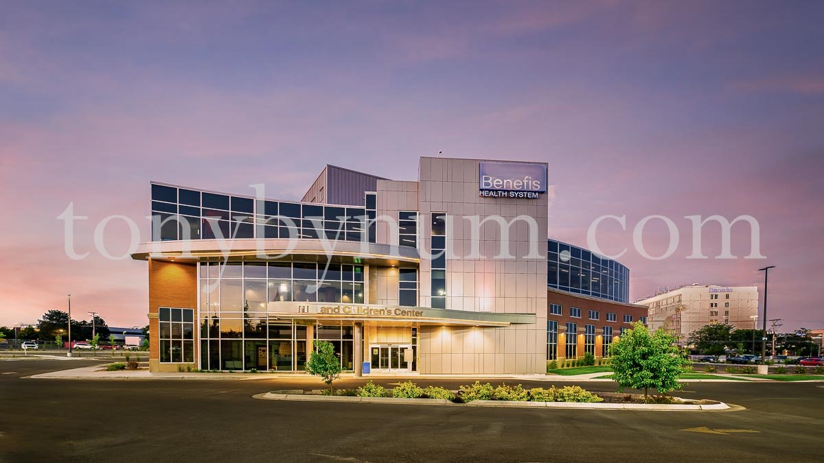 Developed as part of Benefis Health System’s focus on family care, the Women’s and Children’s Center is designed specifically for maternity, neonatal, and pediatric services.

**Purpose**  
This center provides:

- Labor and delivery care  
- Postpar