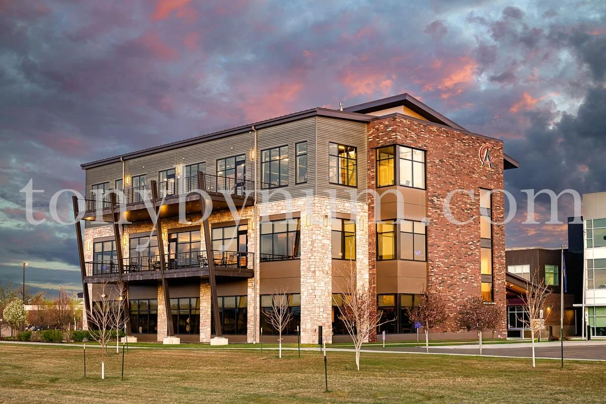 Citizens Alliance Bank in Great Falls is a regional financial institution housed in a modern commercial building. The structure reflects a professional, straightforward design that supports everyday banking operations.

Business‑focused images for a 