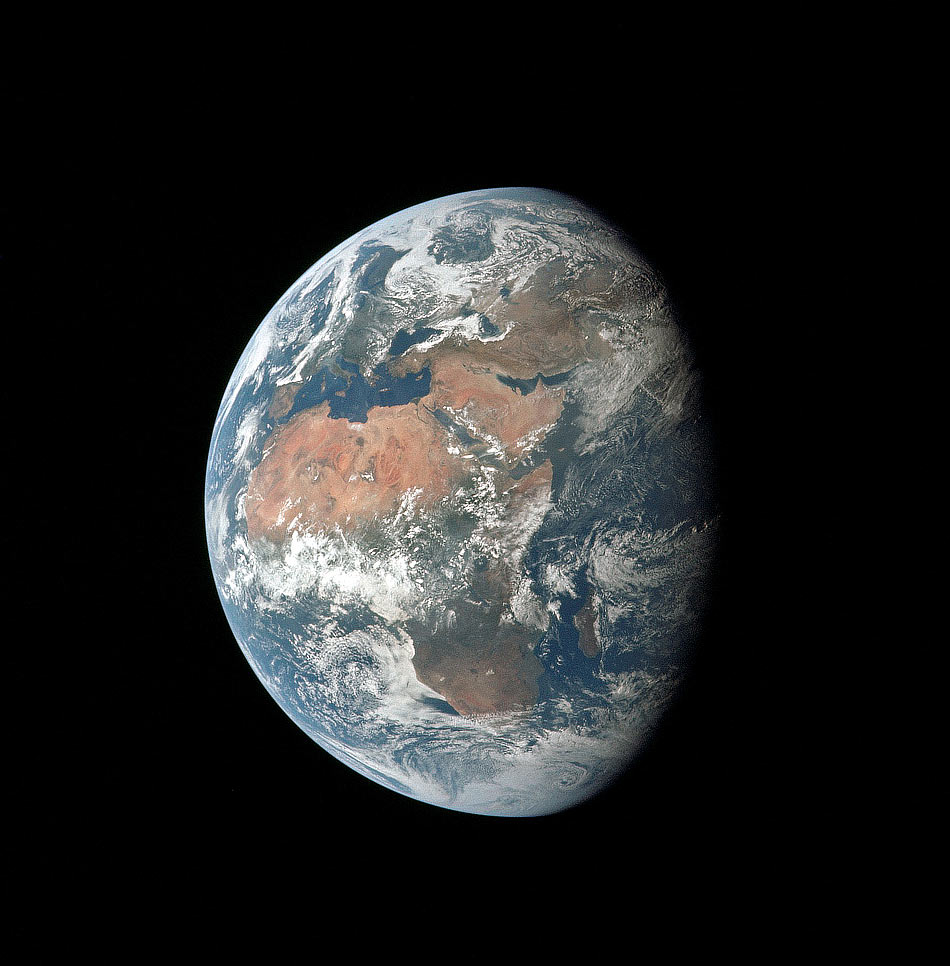 as11-36-5355-950.jpg