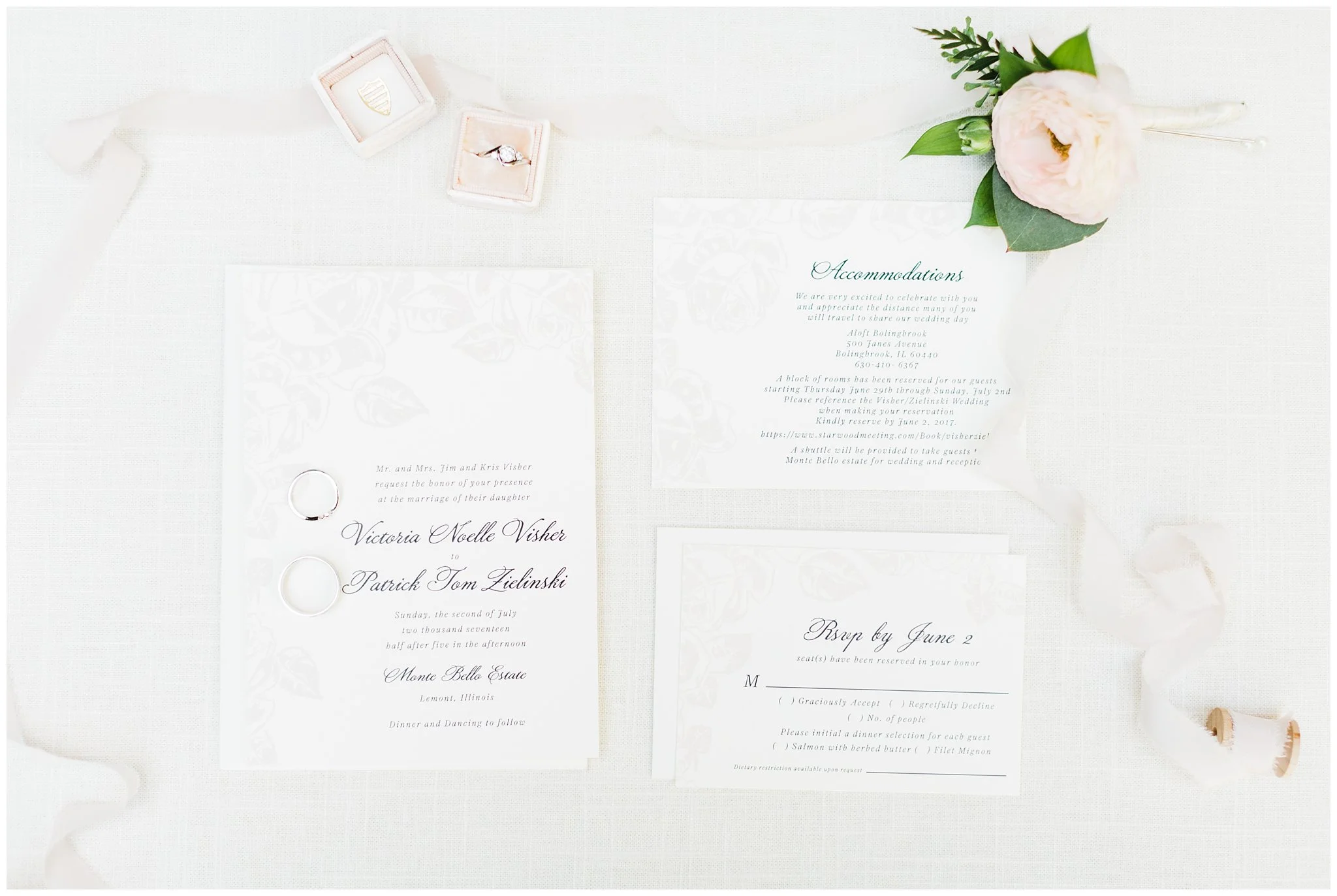 Alicia&Kurt_RavisloeCountryClubWedding_Chicagoweddingphotographer_RebeccaHaleyPhotography_0129.jpg