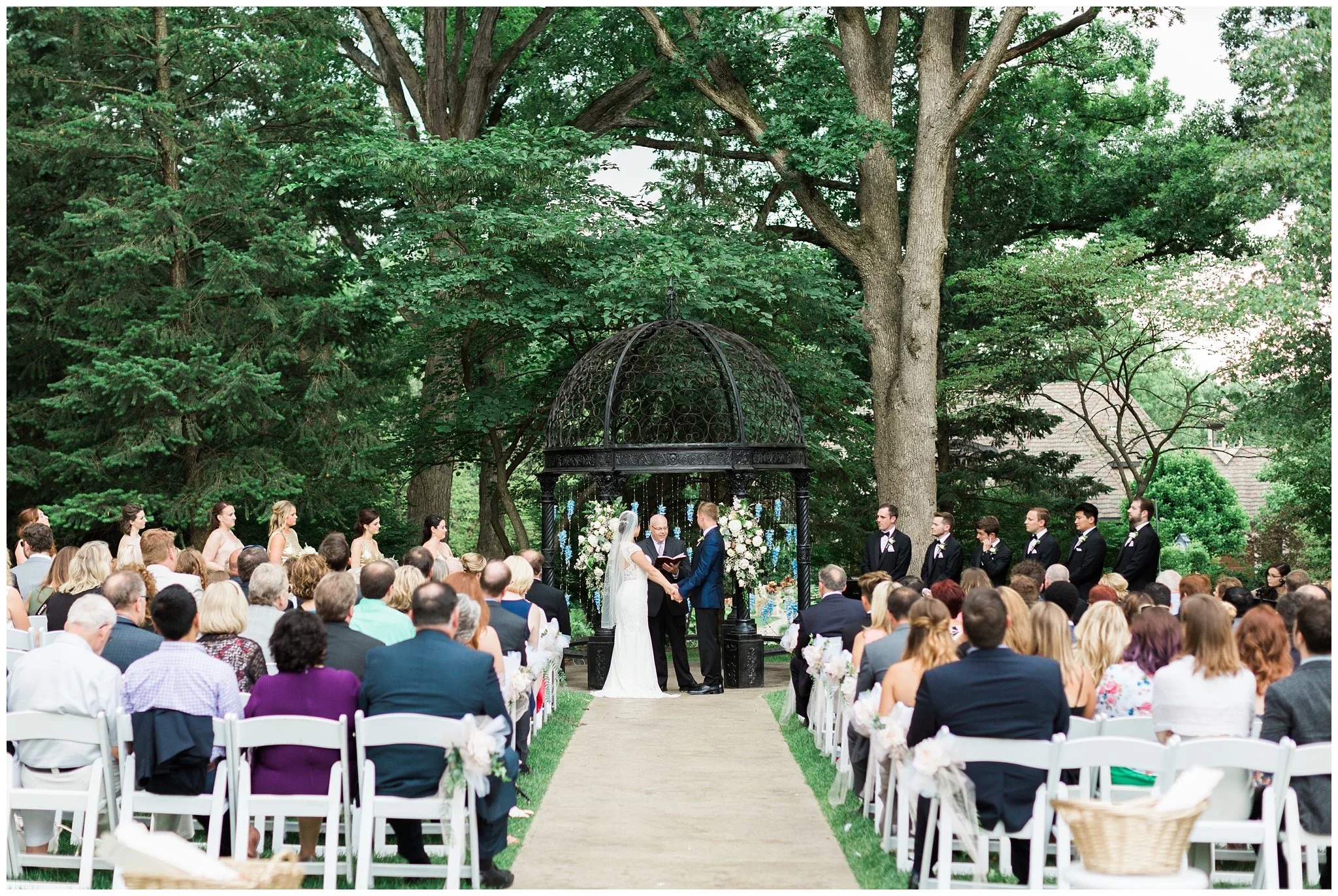 Alicia&Kurt_RavisloeCountryClubWedding_Chicagoweddingphotographer_RebeccaHaleyPhotography_0177.jpg
