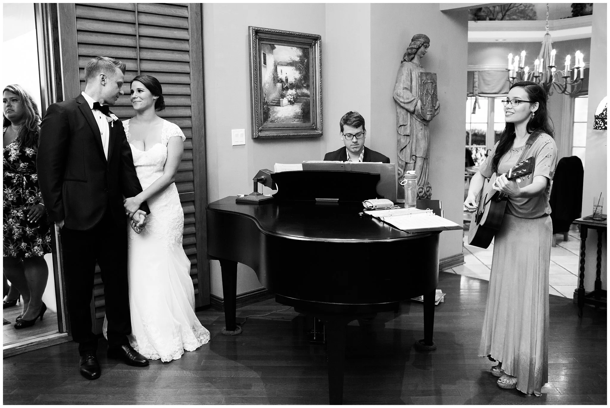 Alicia&Kurt_RavisloeCountryClubWedding_Chicagoweddingphotographer_RebeccaHaleyPhotography_0190.jpg