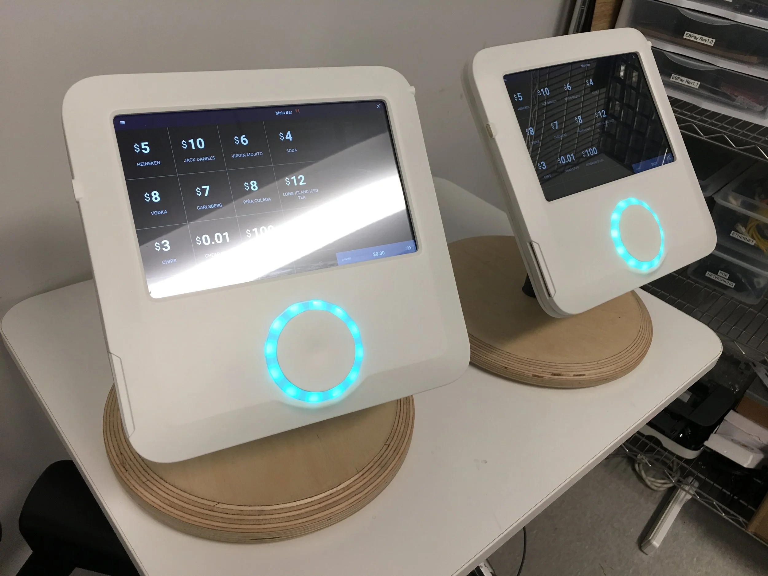  Rev2 with integrated LED indicator and new shell 