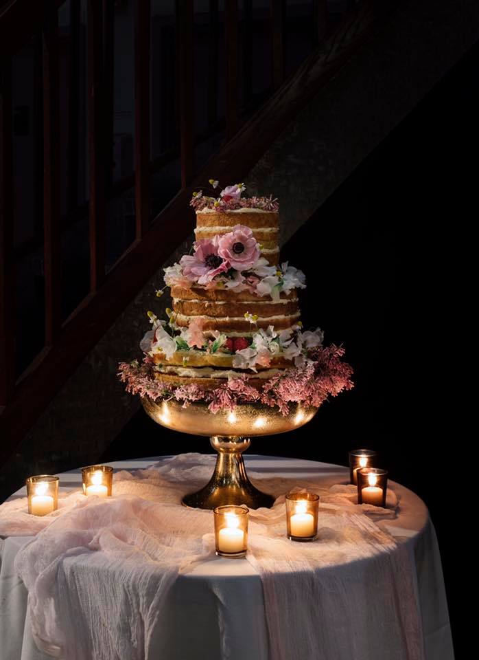 Photo credit: Instagram - @gillianbellcake