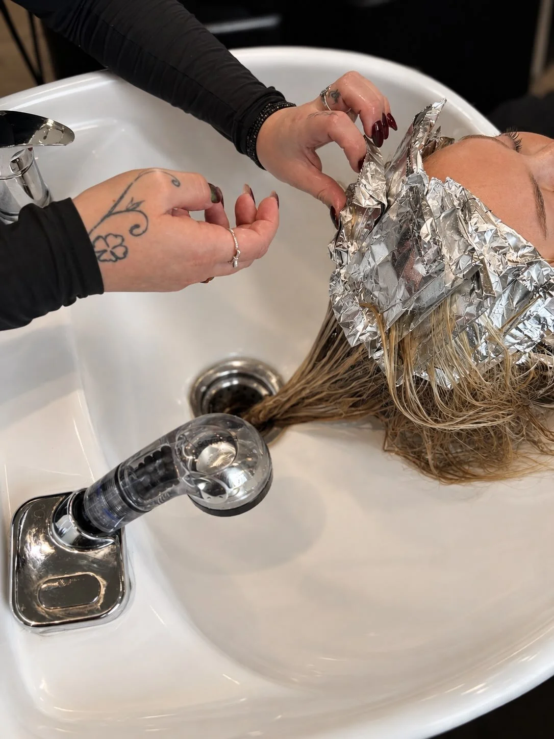 A busy day in the salon is a good day 🤎
