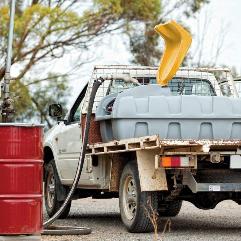Tank on Ute.jpeg