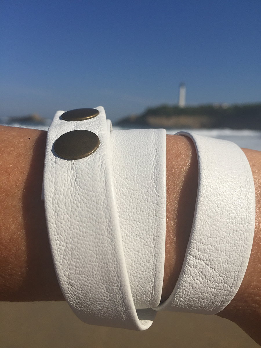 white bracelet ocean 2.jpg