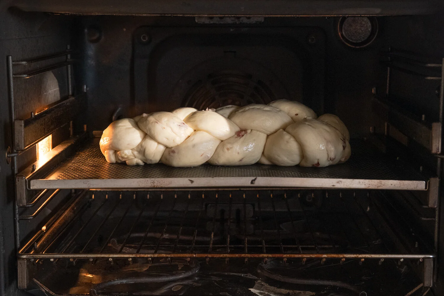 2021Blog_mar_BACONANDCHEESEZOPF-7.jpg