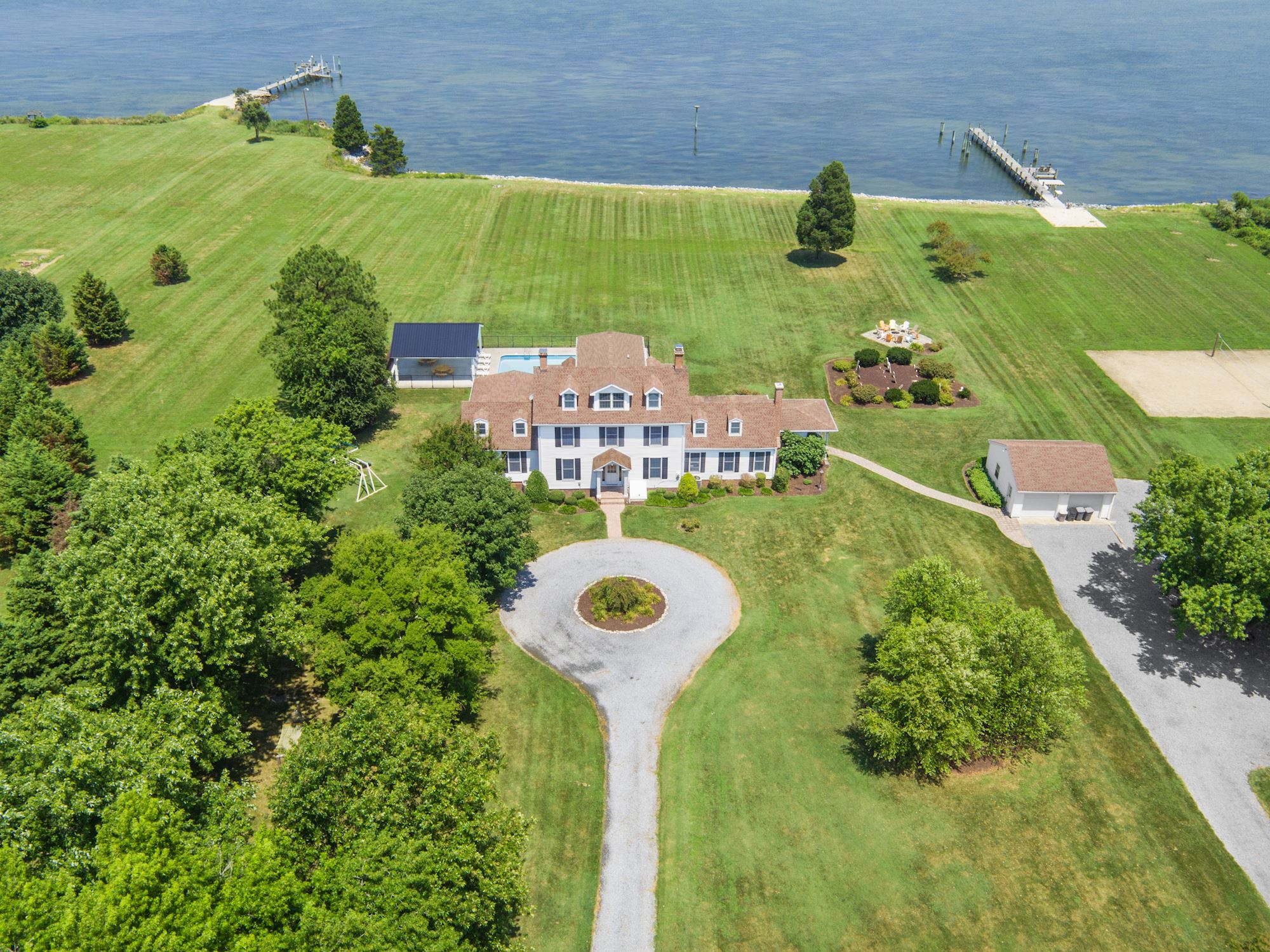 Hudson Manor: an Eastern Shore vacation rental