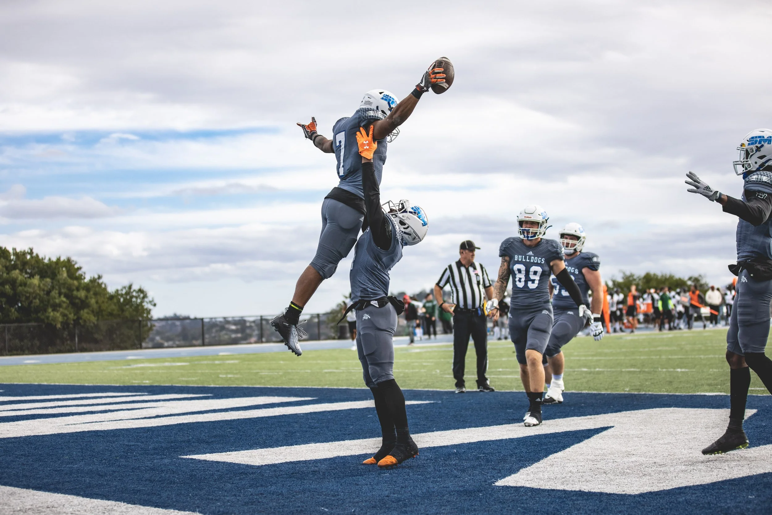 Laney @ CSM - 10-23-21Q2 - 08:33 - 1st and 10 at LANEY48CSM#7 J'Wan Evans 48 yard TD run. Gabe Plascencia kick attempt good. Laney 0, San Mateo 17