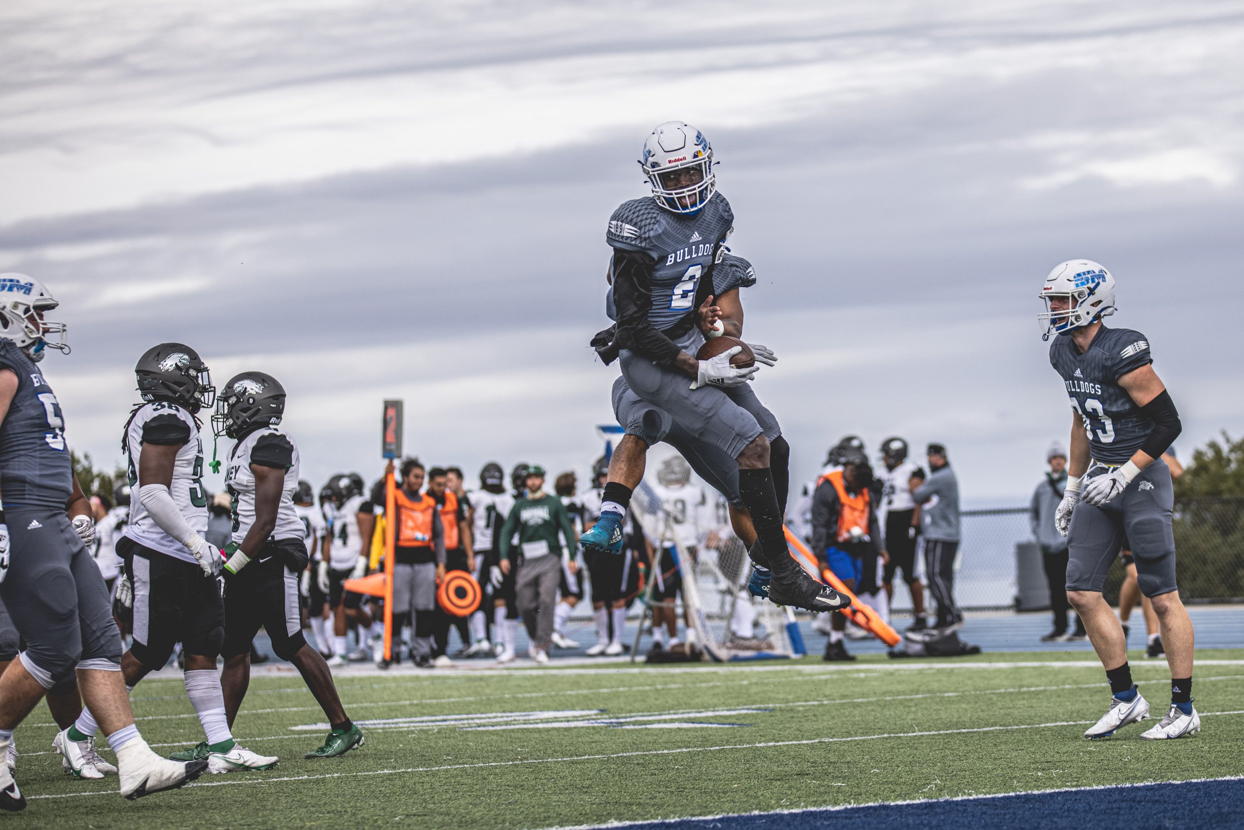 Laney @ CSM - 10-23-21Q3 - 7:39 - 2nd and 1 at LANEY23CSM#10 Luke Bottari pass complete to CSM#2 Mason Starling for 23 yards to the LANEY00, TOUCHDOWN, clock 07:39. Gabe Plascencia kick attempt good. Laney 0, San Mateo 38