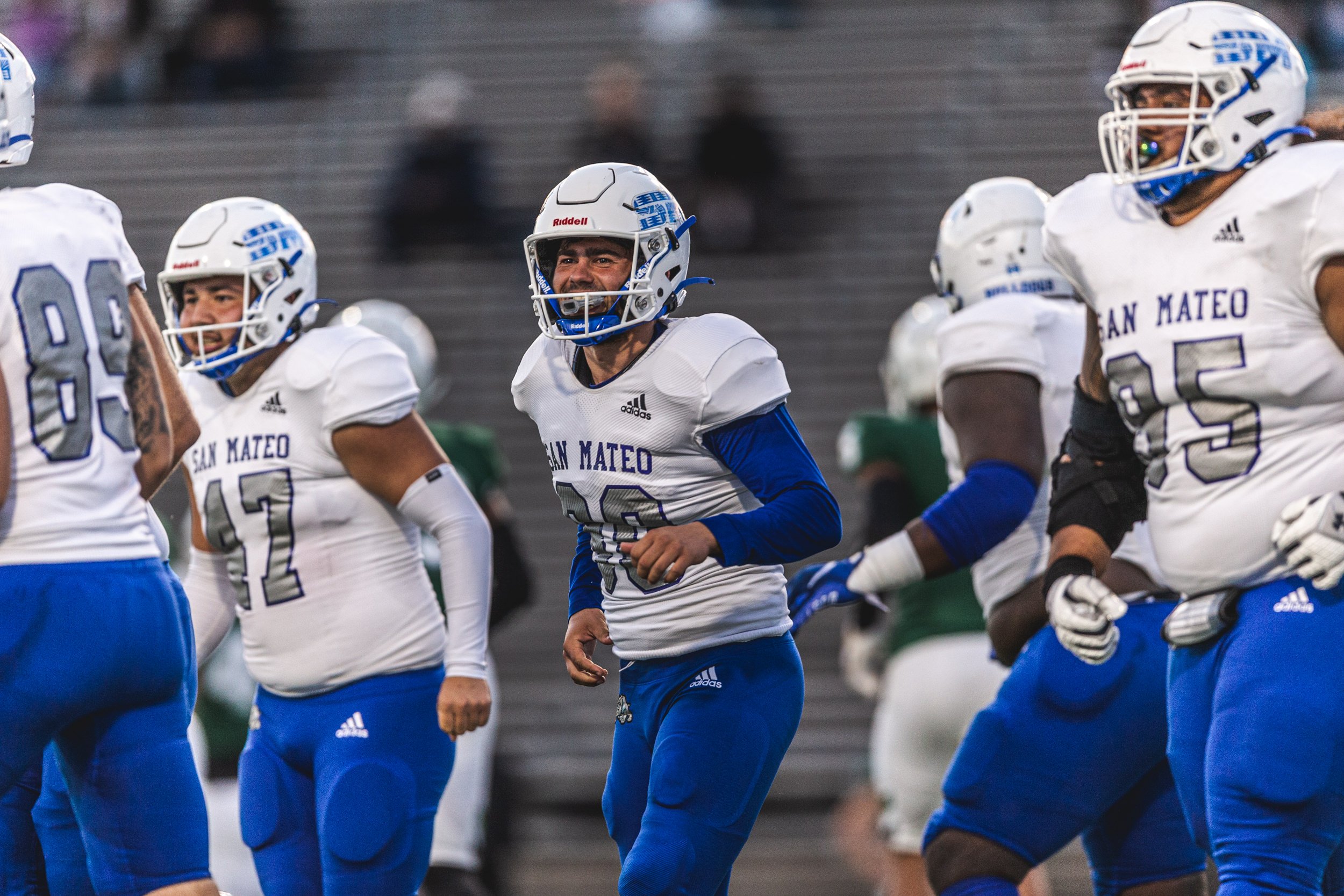 CSM @ DVC - 10-29-21Q1 - 10:40Pressure on the QB by CSM#41 Taniela Latu results in a pick six by CSM#11 Demarii Blanks.CSM 7-0