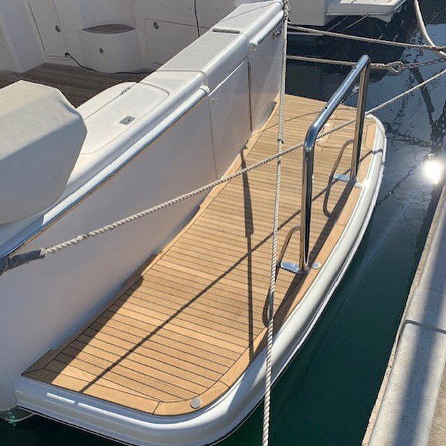 Gotta love this new landing platform! Installed with new teak deck for a premium finish 👍🏻
.
.
.
.
.
#sailingperth #boatmaintenance #boatrestoration #boatrepairing #timberrestoration #paintrepairs #paintrespray #perthwa #smallbsuinessperth #antifou