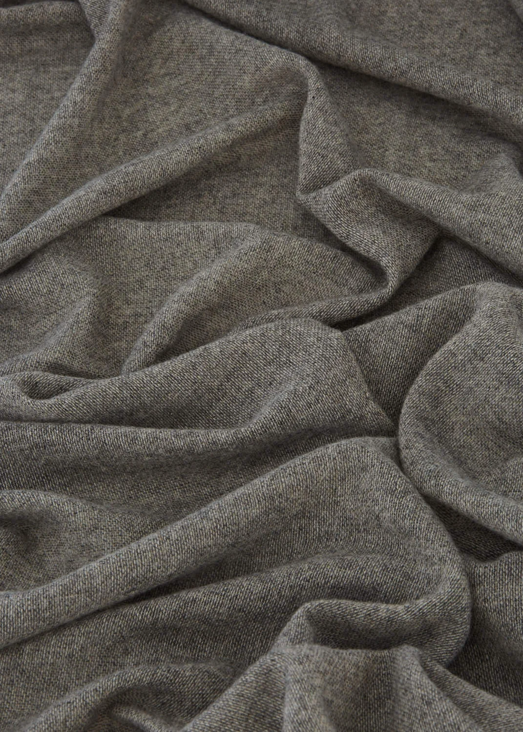 Lois Avery cashmere scarf grey